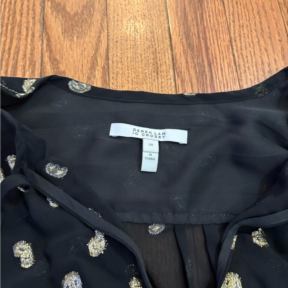 Derek Lam 10 Crosby Ellie Puff Black Blouse with Gold Pattern - size 10 (or 12?) - Picture 5 of 6